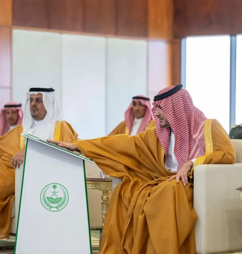 محليات السعودية: الأمير عبدالعزيز بن سعود يدشن عددًا من المشروعات التابعة لوزارة الداخلية بمنطقة مكة المكرمة