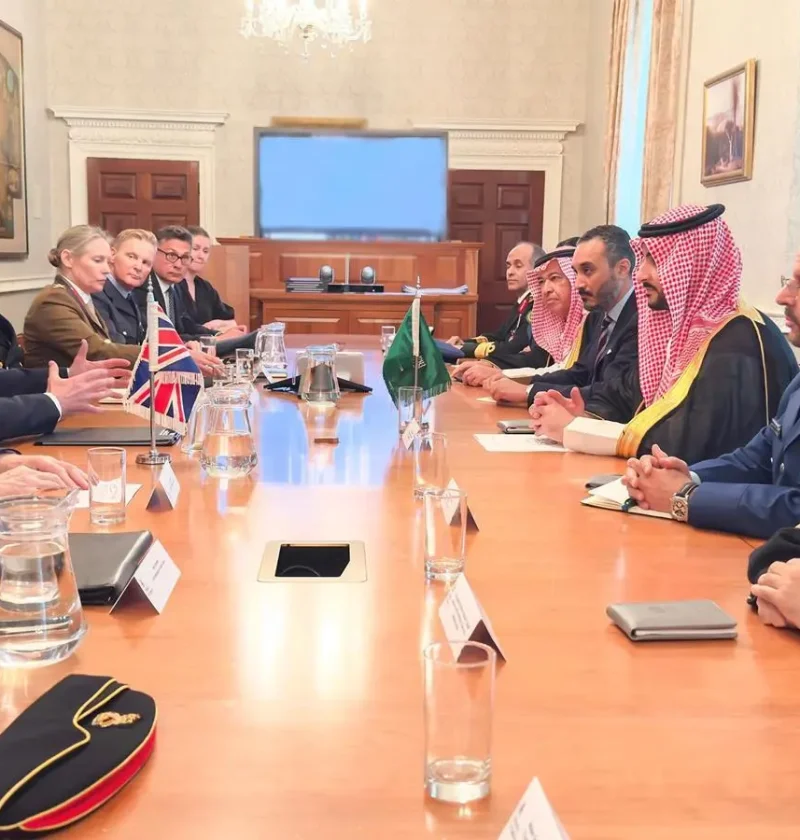 محليات السعودية: وزير الدفاع البريطاني يستقبل سمو وزير الدفاع ويعقدان لقاءً موسعًا